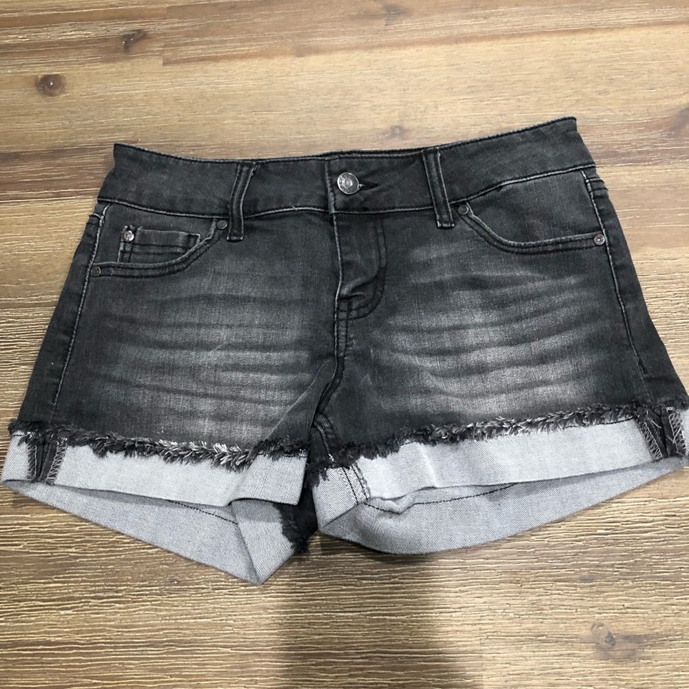 black jean shorts